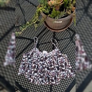 LA Hearts Flowy Paisley Crop Top